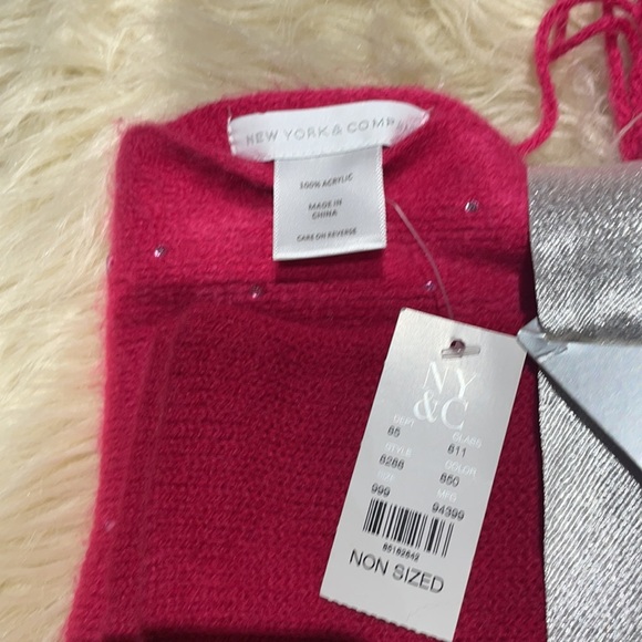 New York and Company Glove and Scarf Set - Picture 4 of 4